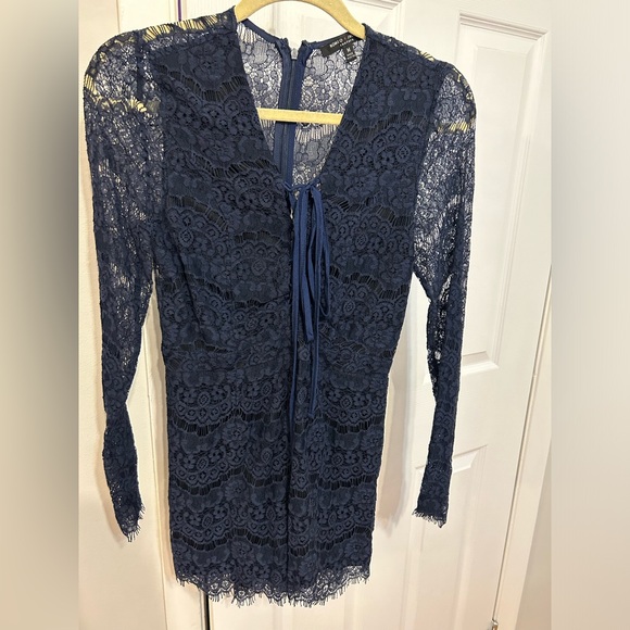 Romeo & Juliet couture, Blue Lace Jumpsuit, Size M, excellent condition. - Picture 3 of 5
